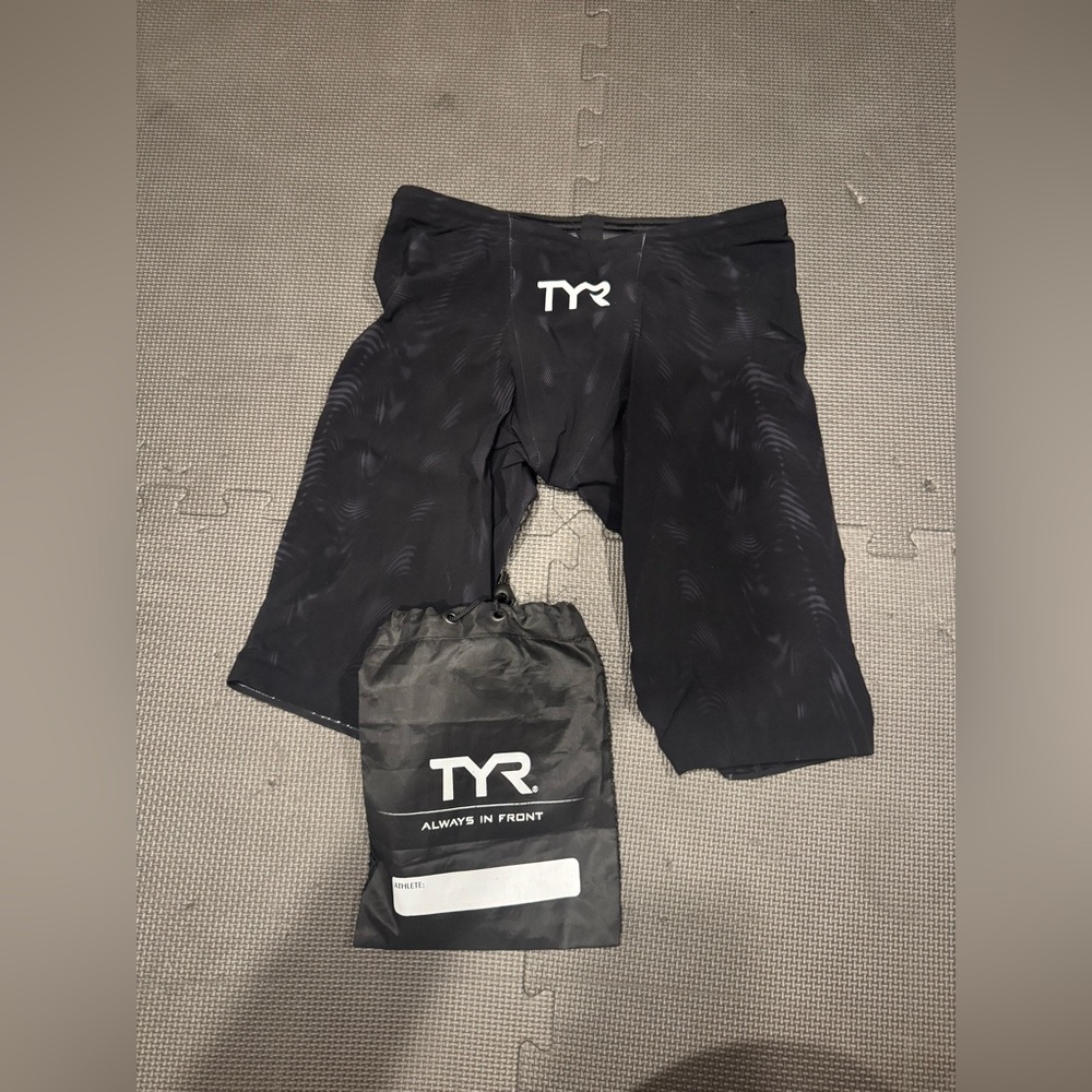 TYR Venzo Black High Waist - Size 25
